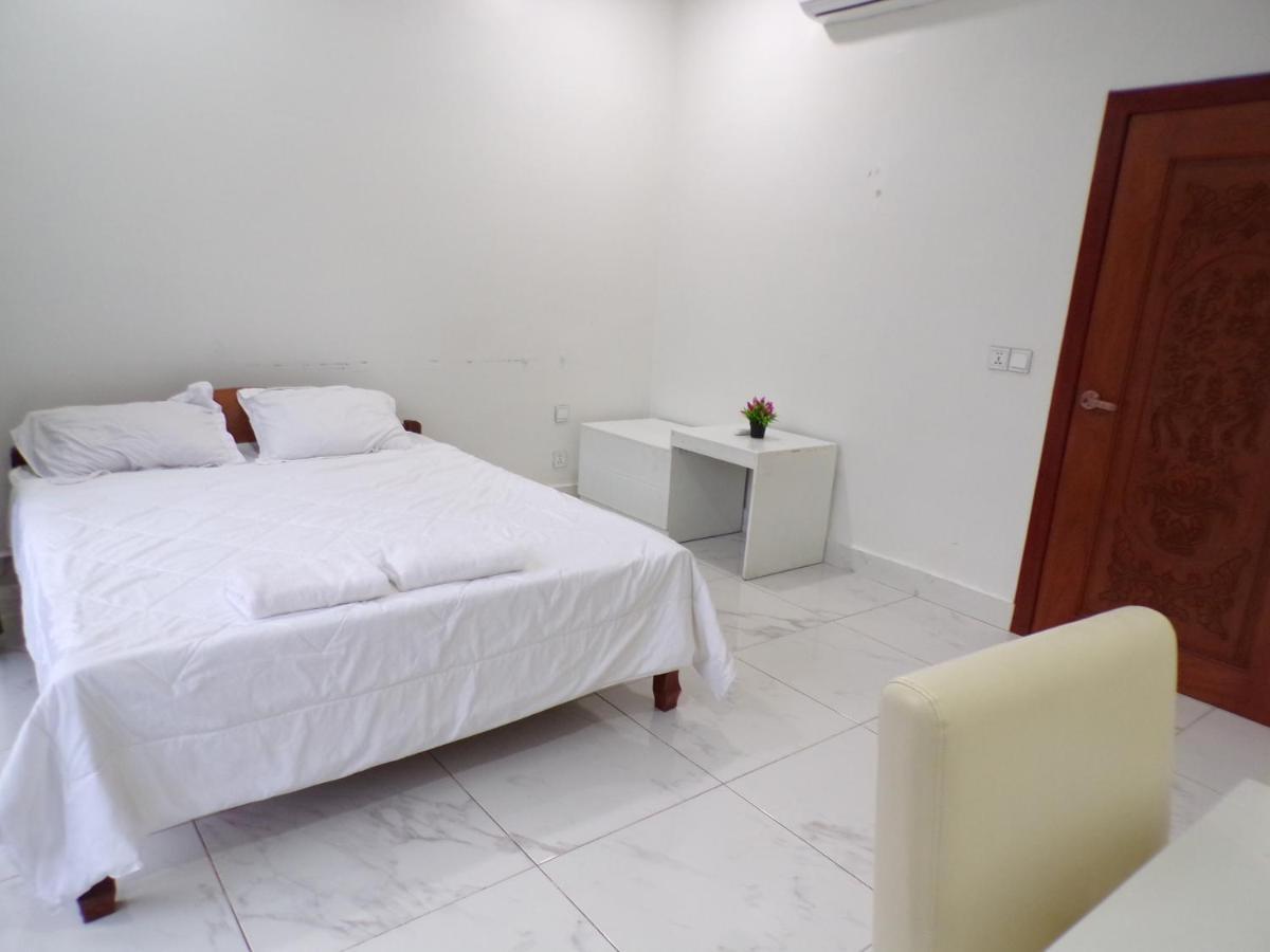 Ananta Aster Apartment Phnom Penh Exterior photo