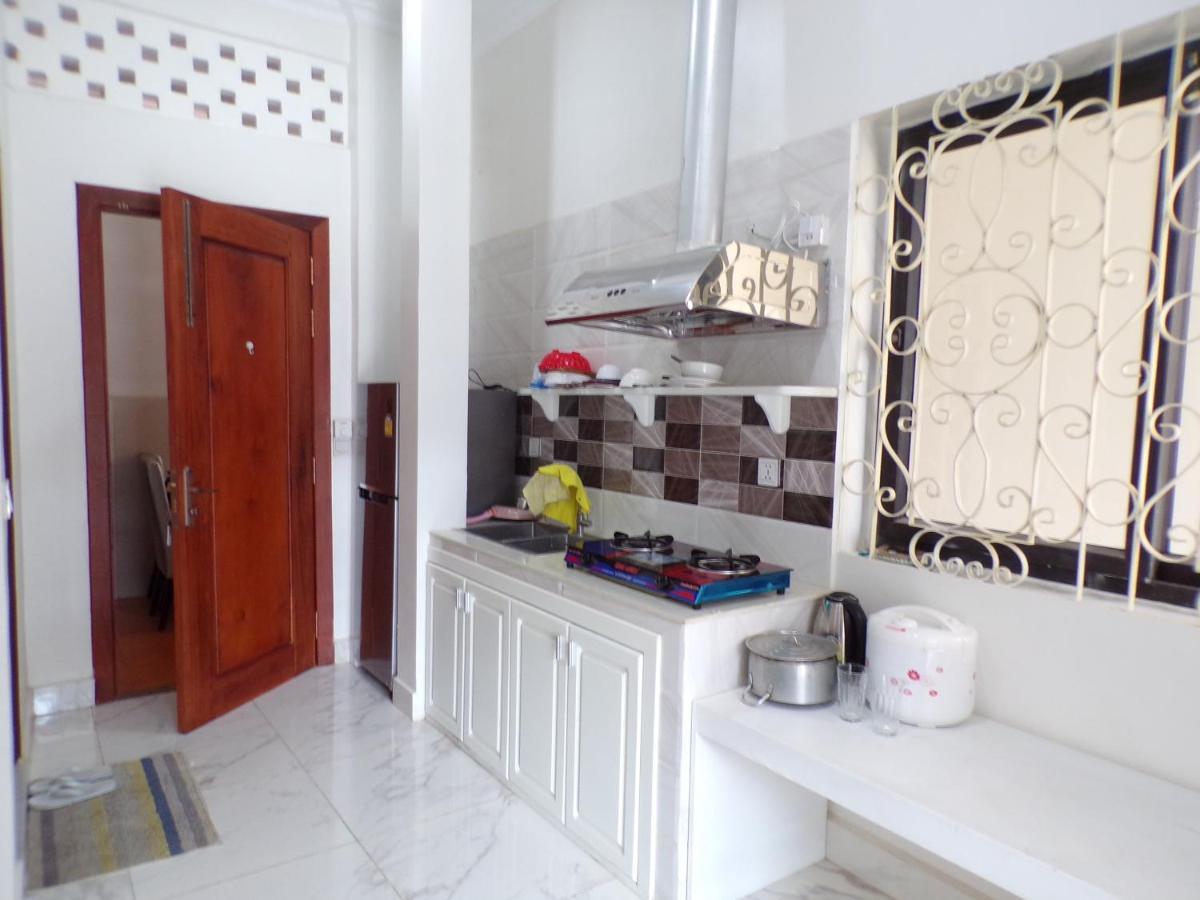 Ananta Aster Apartment Phnom Penh Exterior photo